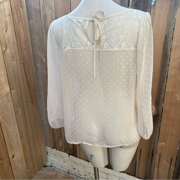 Kimchi blue bohemian lace and polka dot sheer blouse size Large - Picture 3 of 9